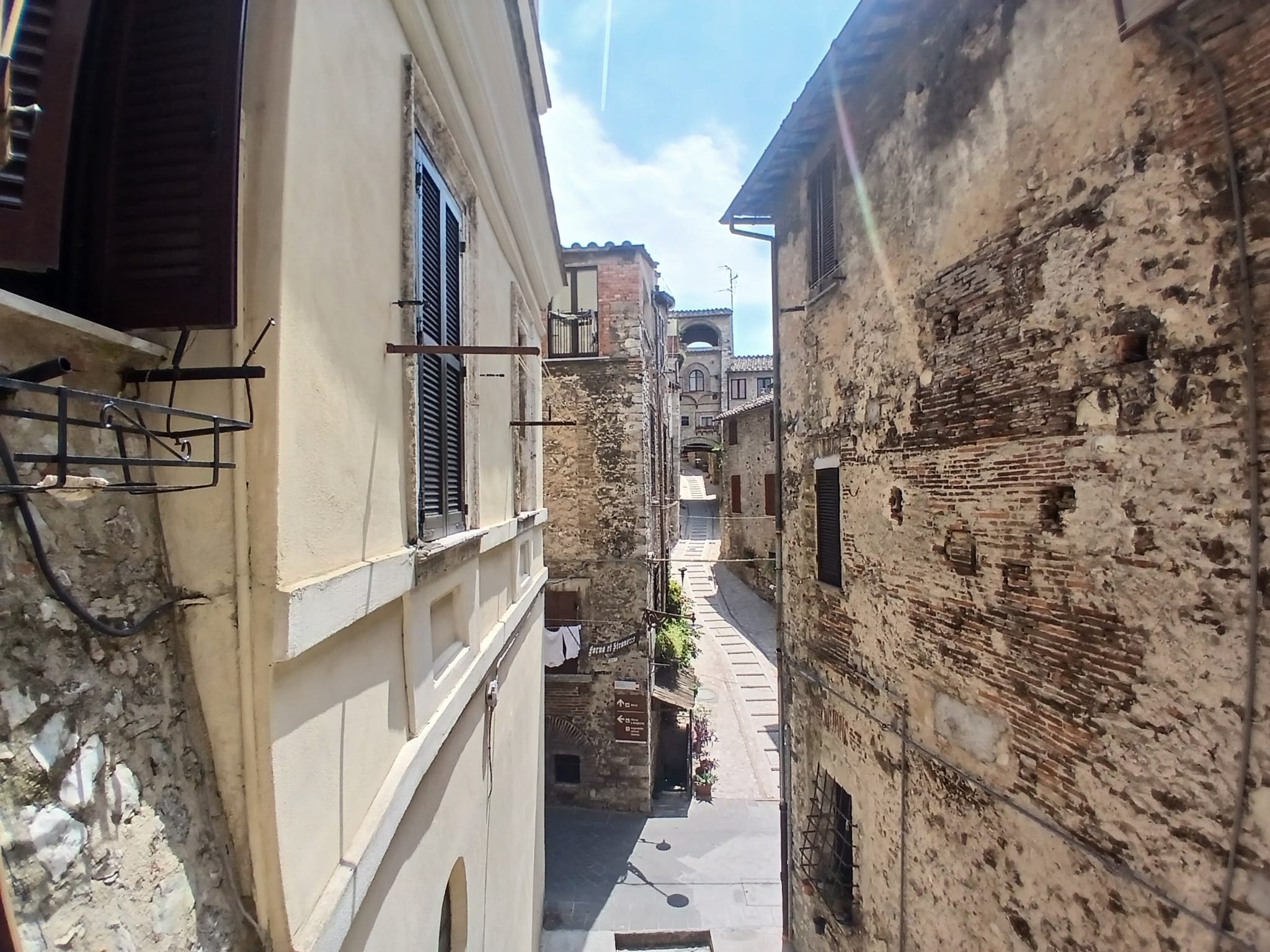 narni centro storico piazza della comunita piazza garibaldi luminoso panoramico 10.jpg